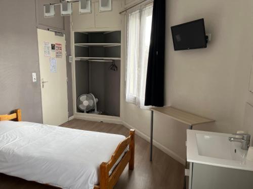 Hotel Aux Bons Amis Реймс Екстериор снимка